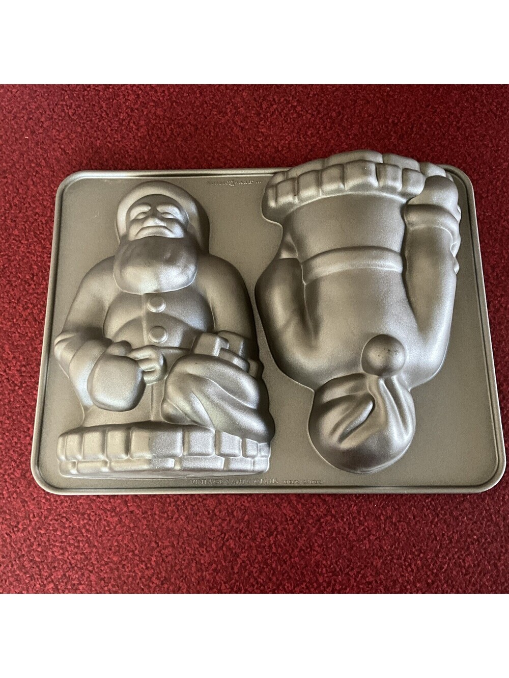 Nordic Ware Vintage Santa Claus Cake Pan 10 Cups Mold 3D Cast Aluminum Christmas